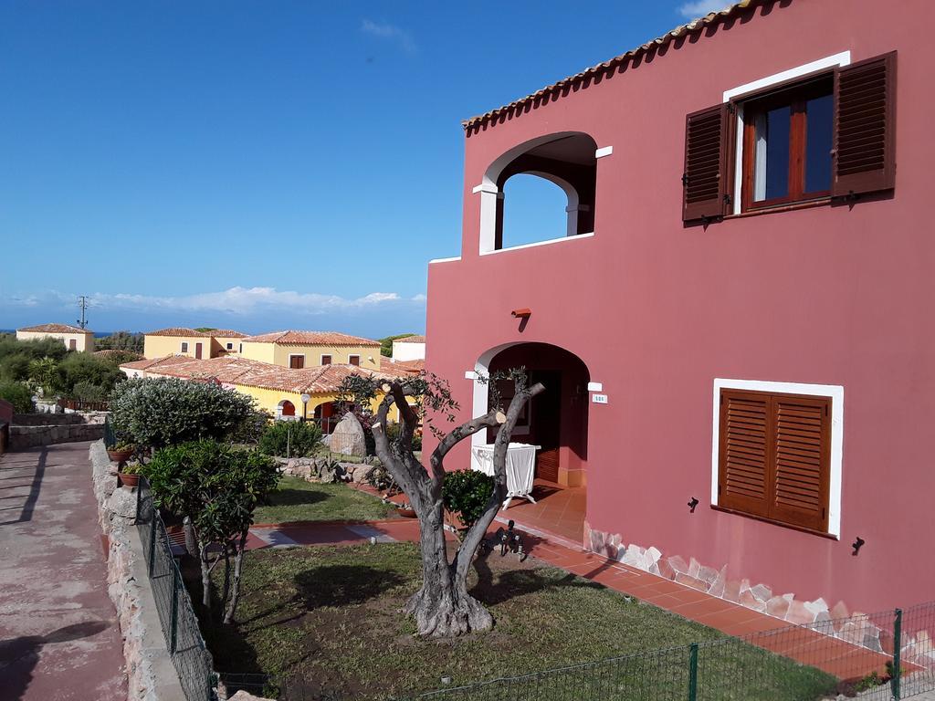 Sardinia Beach Apartments Aglientu Exterior photo